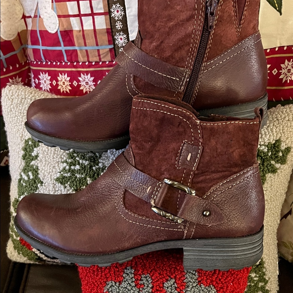 Earth Origins Leather Boots